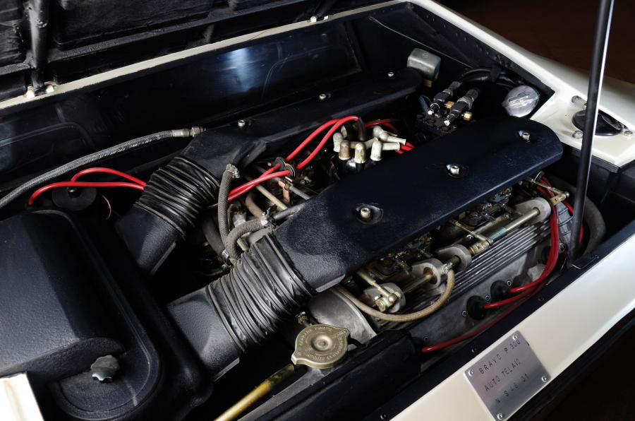  Lamborghini Bravo P300 1974 года  (фото 13 из 14)
